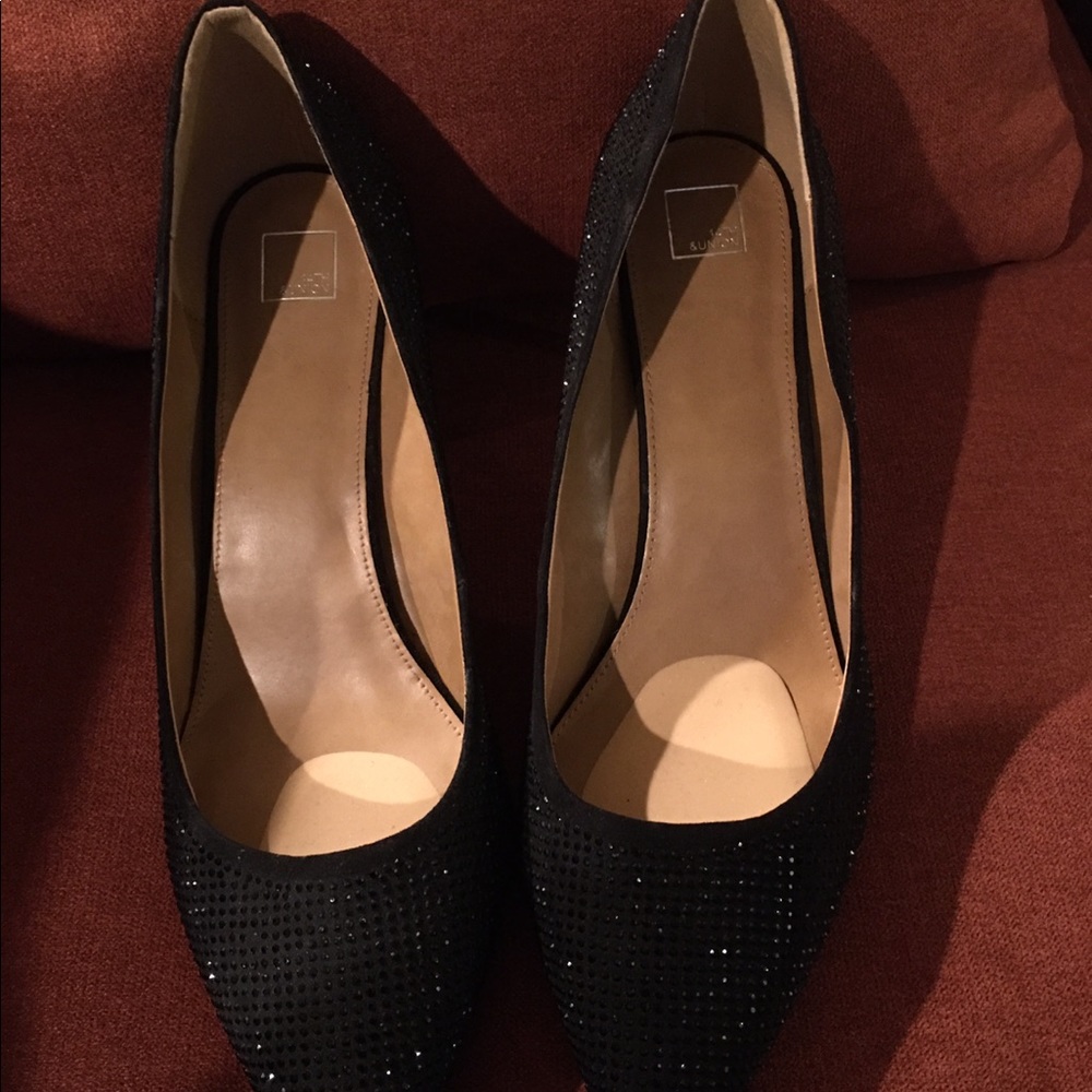 Black sequins heels
